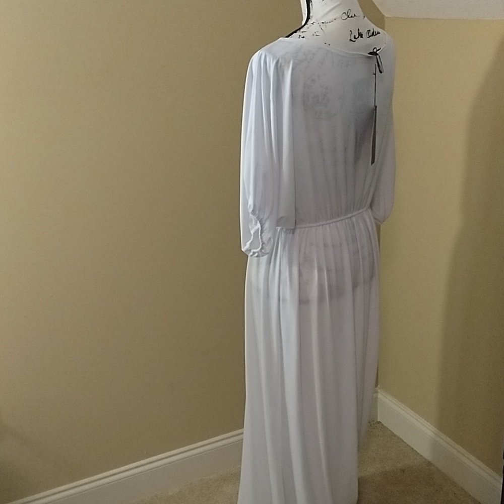 Long maxi dress - Picture 2 of 3